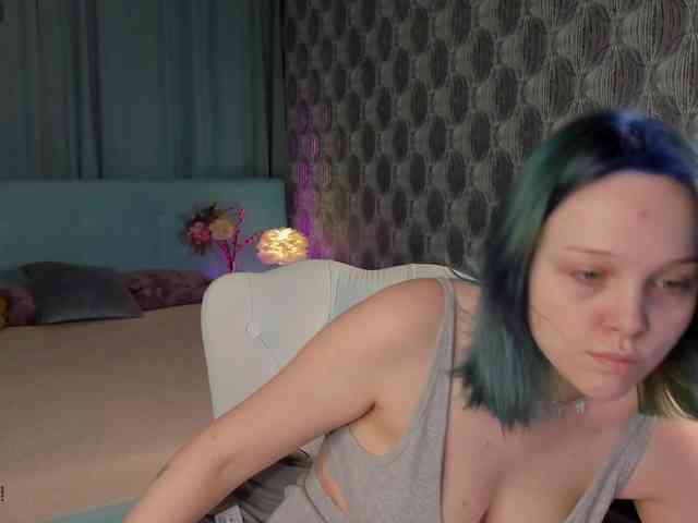 MaryShiota webcam
