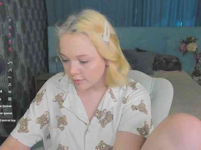 MaryShiota webcam