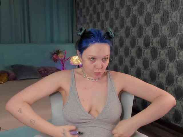MaryShiota webcam