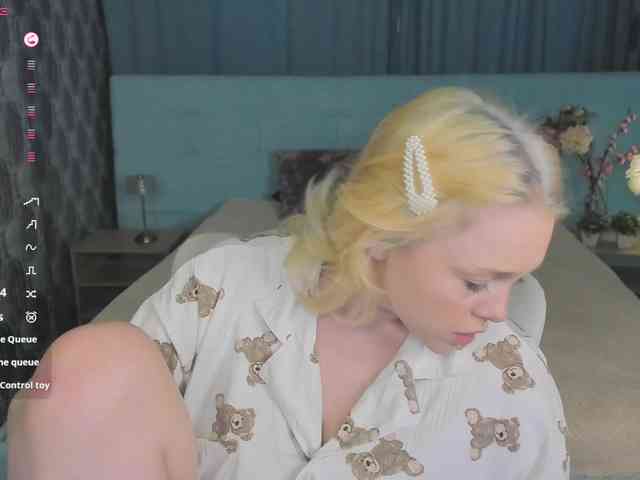 MaryShiota webcam