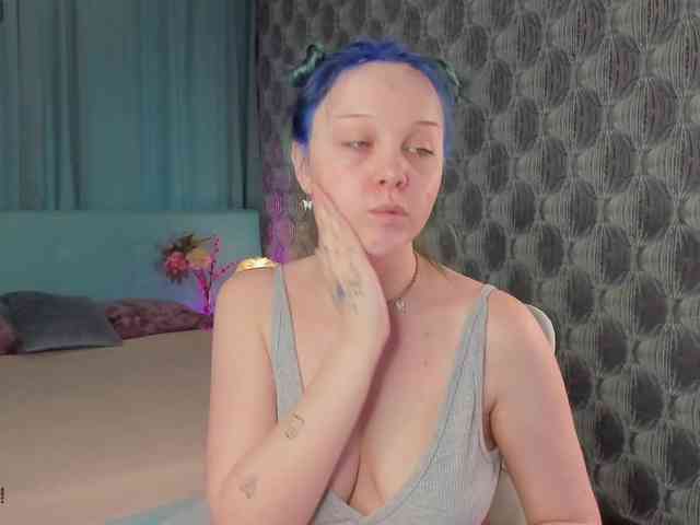MaryShiota webcam