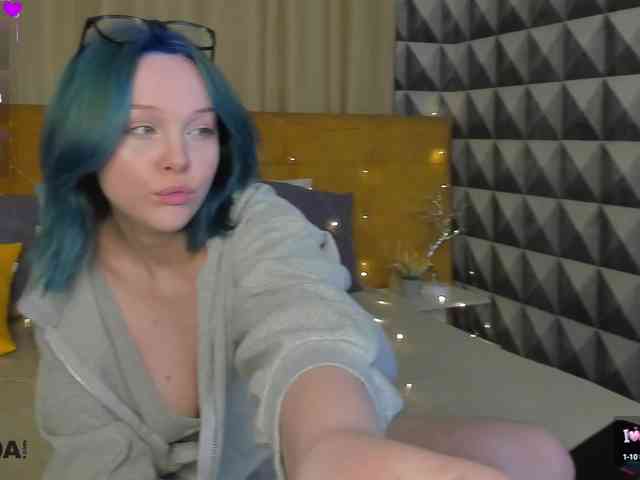 MaryShiota webcam