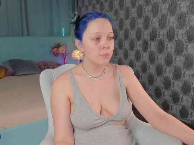 MaryShiota webcam