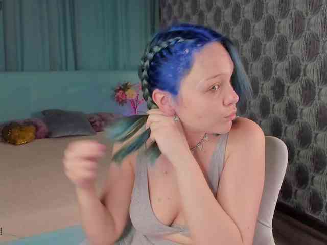 MaryShiota webcam