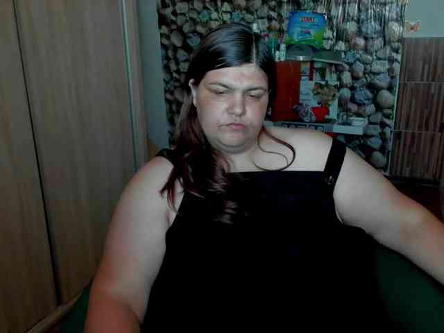 Ionysexylips69 webcam