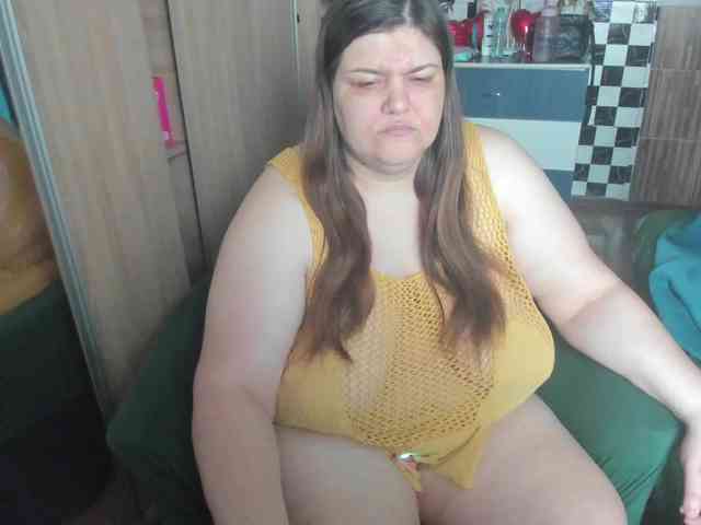 Ionysexylips69 webcam