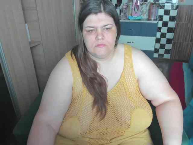 Ionysexylips69 webcam