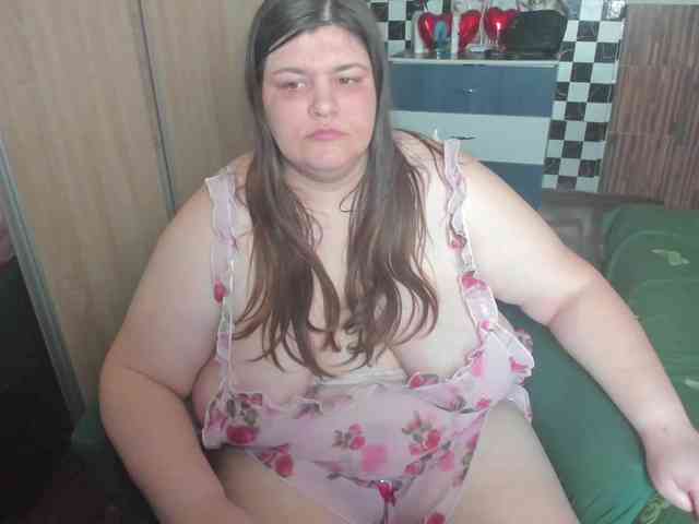 Ionysexylips69 webcam