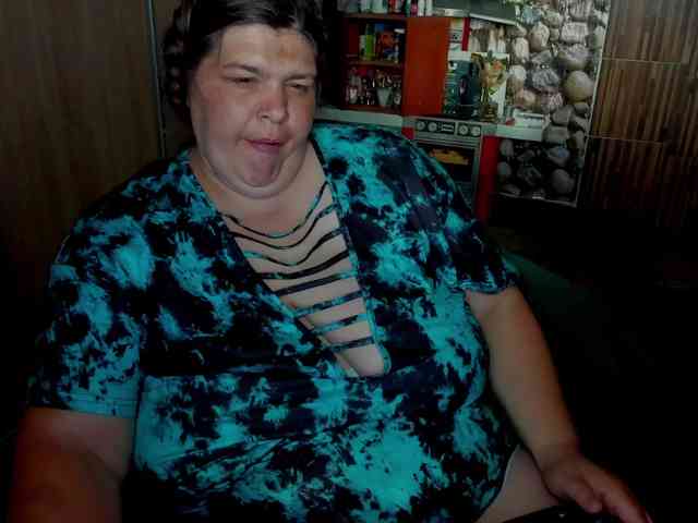 Ionysexylips69 webcam
