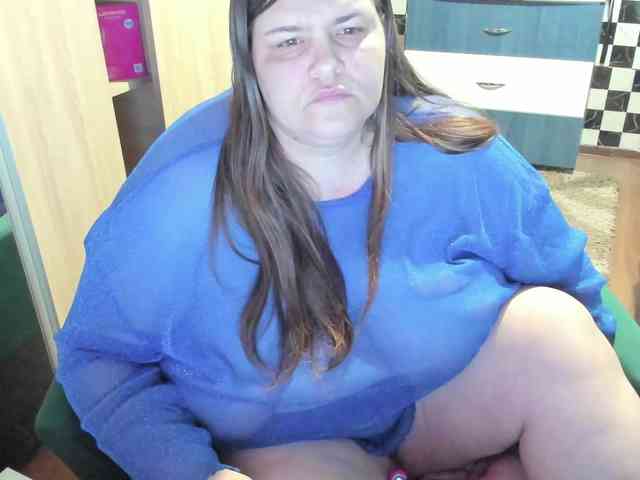 Ionysexylips69 webcam