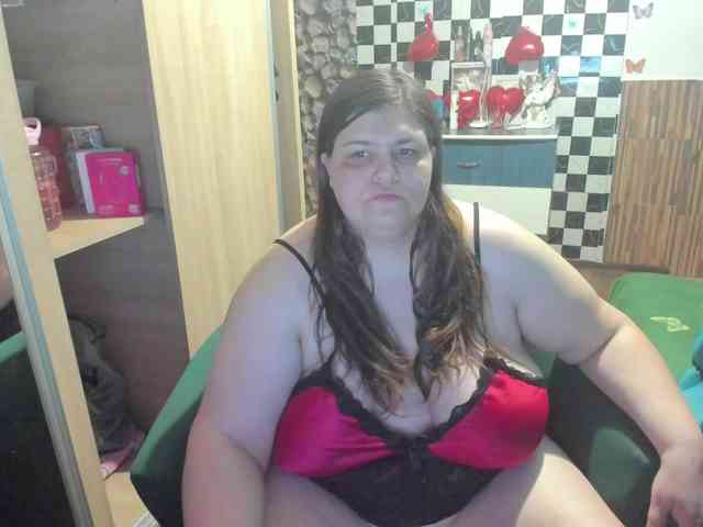 Ionysexylips69 webcam