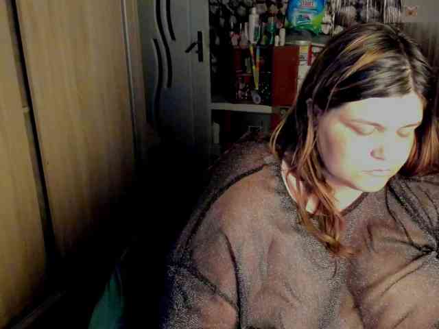 Ionysexylips69 webcam