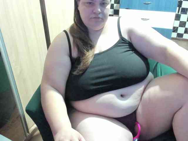 Ionysexylips69 webcam