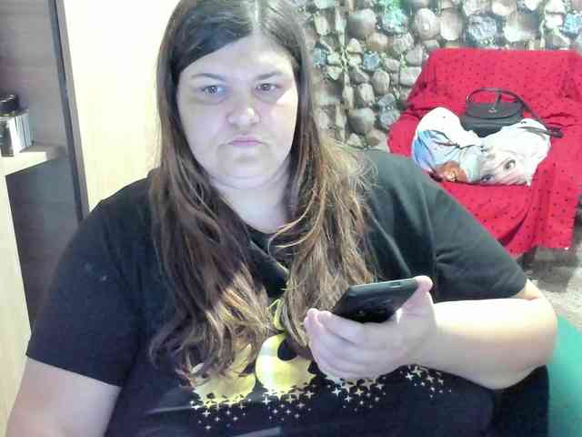 Ionysexylips69 webcam