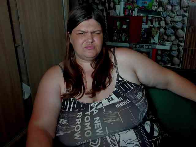 Ionysexylips69 webcam
