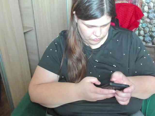 Ionysexylips69 webcam