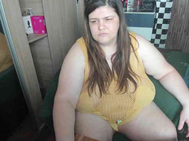 Ionysexylips69 webcam