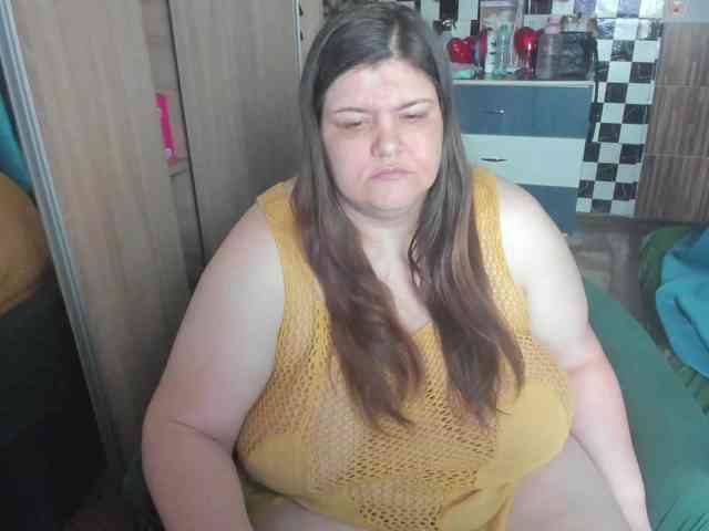 Ionysexylips69 webcam