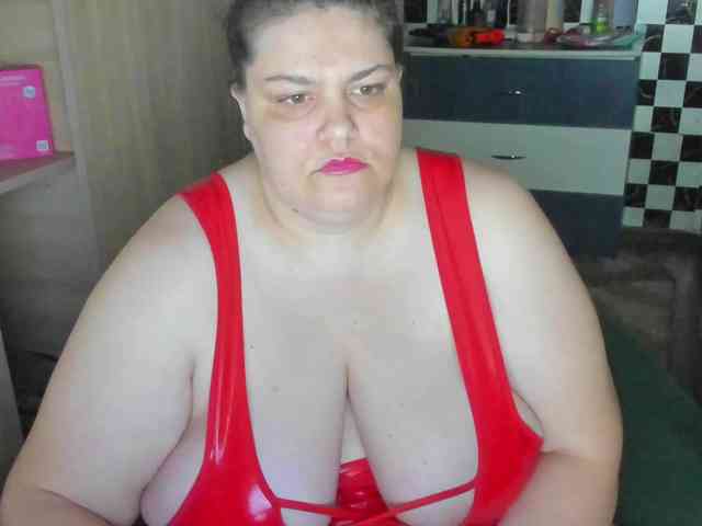 Ionysexylips69 webcam