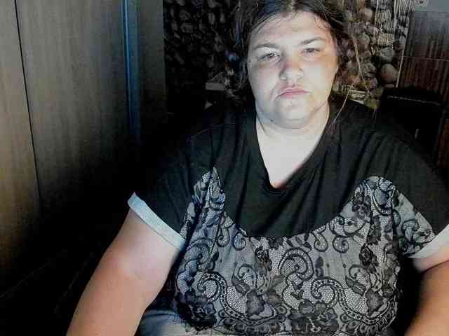 Ionysexylips69 webcam