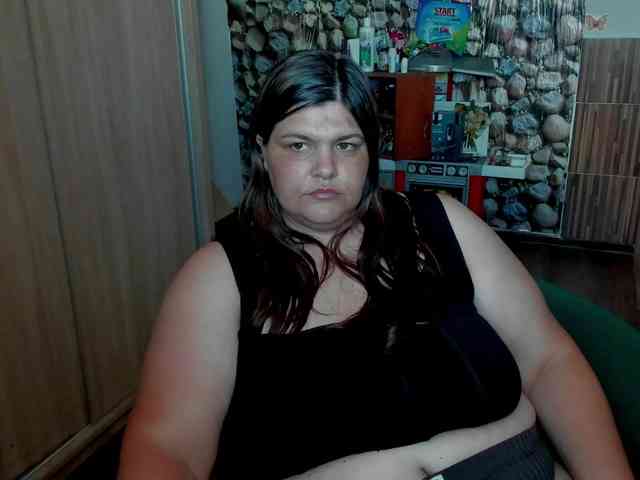 Ionysexylips69 webcam
