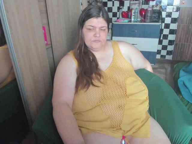 Ionysexylips69 webcam