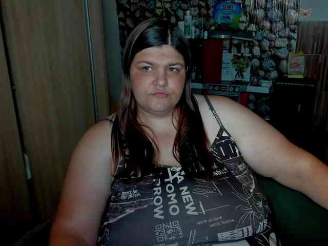 Ionysexylips69 webcam
