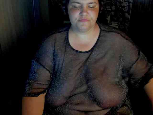 Ionysexylips69 webcam
