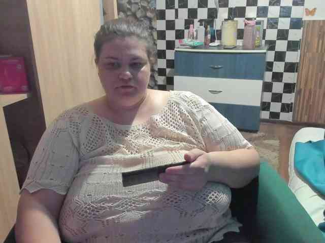 Ionysexylips69 webcam