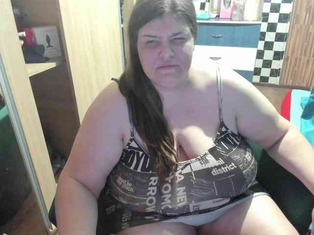 Ionysexylips69 webcam