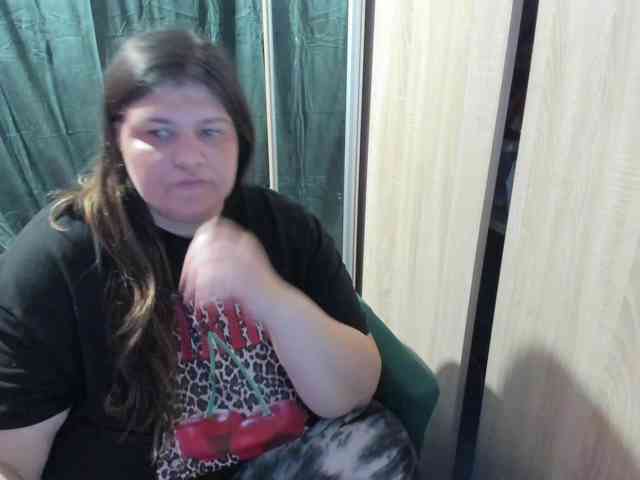 Ionysexylips69 webcam