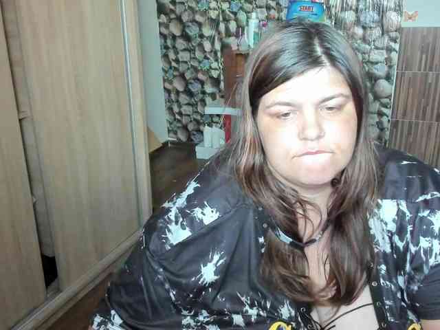 Ionysexylips69 webcam