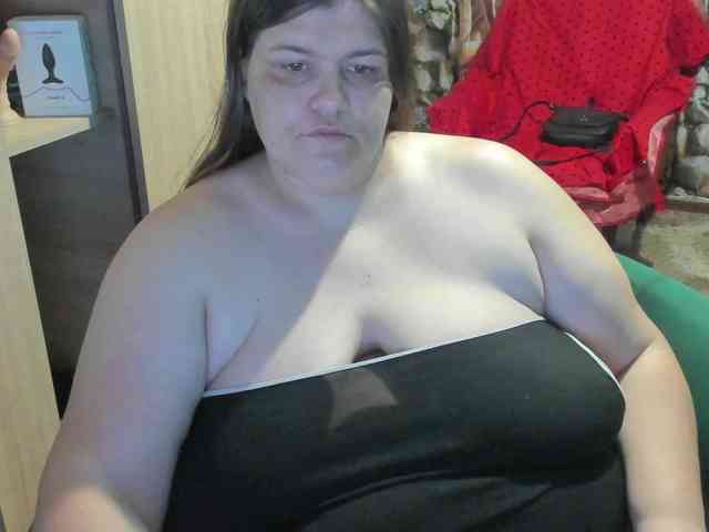 Ionysexylips69 webcam