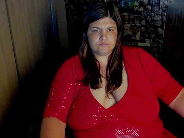 Ionysexylips69 webcam