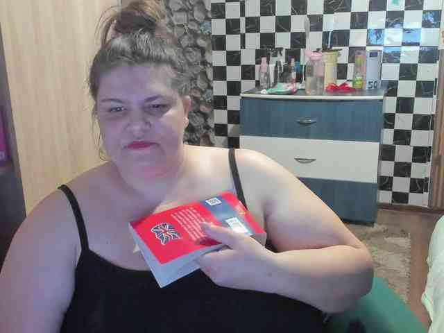 Ionysexylips69 webcam