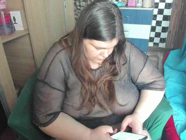 Ionysexylips69 webcam