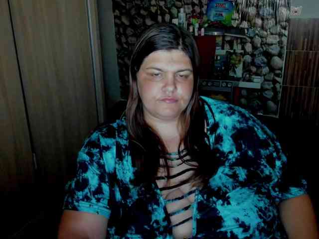 Ionysexylips69 webcam