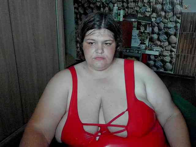 Ionysexylips69 webcam