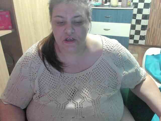 Ionysexylips69 webcam