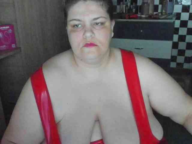 Ionysexylips69 webcam