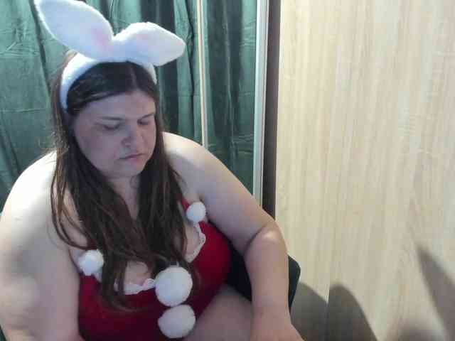 Ionysexylips69 webcam