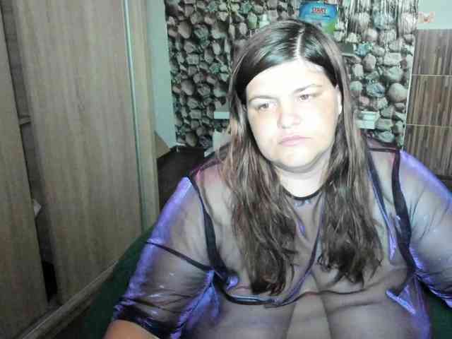 Ionysexylips69 webcam