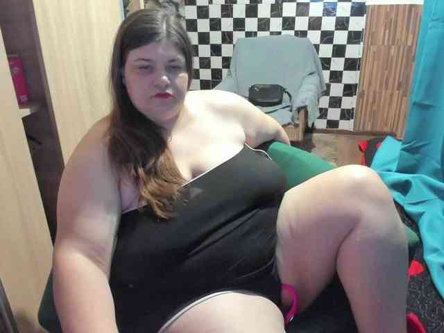 Ionysexylips69 webcam