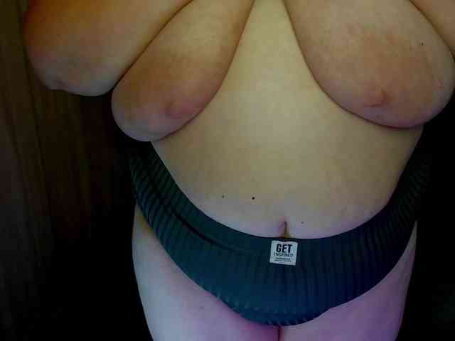 Ionysexylips69 webcam
