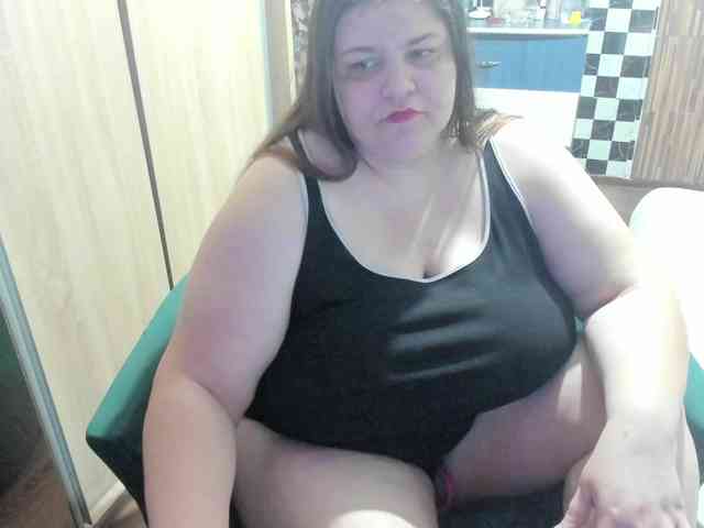 Ionysexylips69 webcam