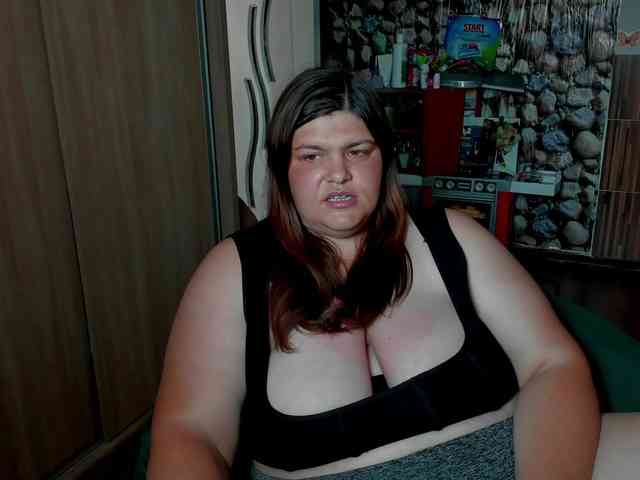 Ionysexylips69 webcam