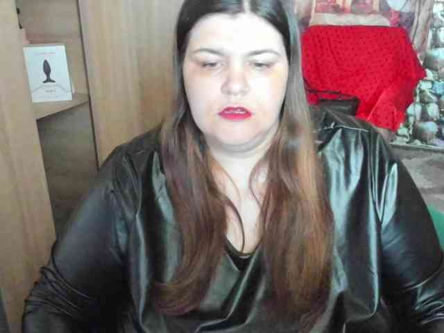 Ionysexylips69 webcam