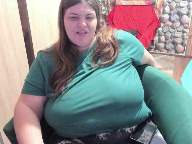 Ionysexylips69 webcam