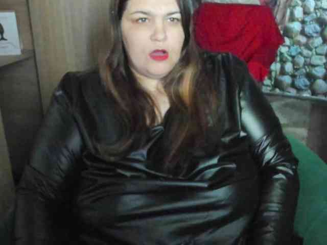 Ionysexylips69 webcam