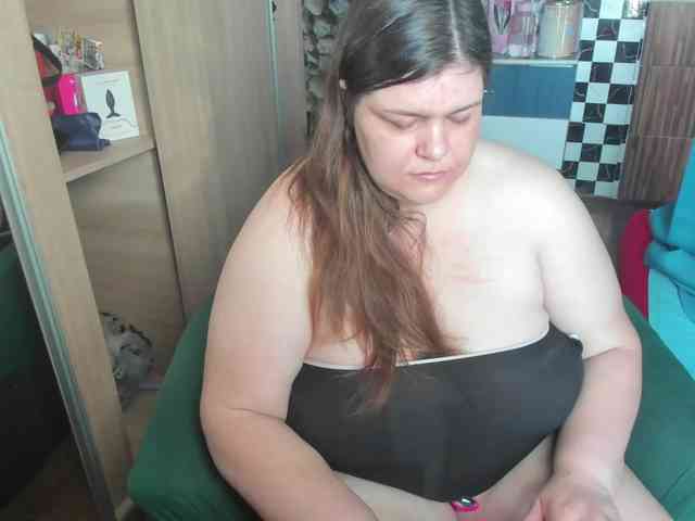 Ionysexylips69 webcam